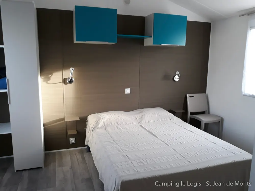 Chambre du mobil-home PMR